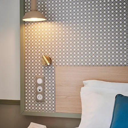 Отель Cervantes By Happyculture