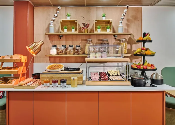 ホテル セルバンテス ハイ ハッピーカルチャー パリ