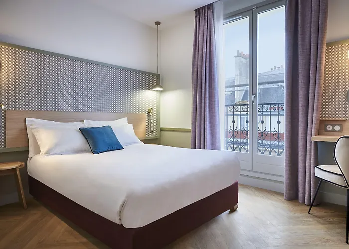 セルバンテス ハイ ハッピーカルチャー ホテル 3*