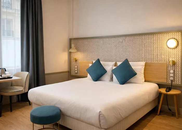 セルバンテス ハイ ハッピーカルチャー ホテル 3*