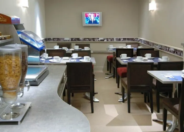 ホテル セルバンテス ハイ ハッピーカルチャー パリ