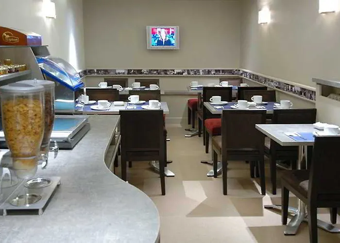 ホテル セルバンテス ハイ ハッピーカルチャー パリ