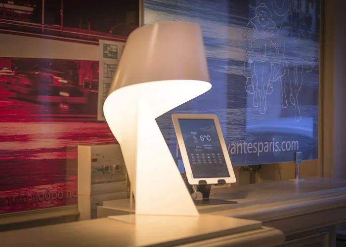 セルバンテス ハイ ハッピーカルチャー ホテル パリ